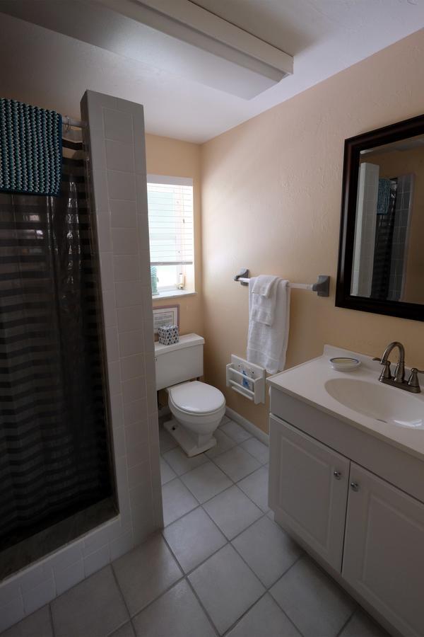 Seahorse Cottages - Adults Only Санибел Экстерьер фото