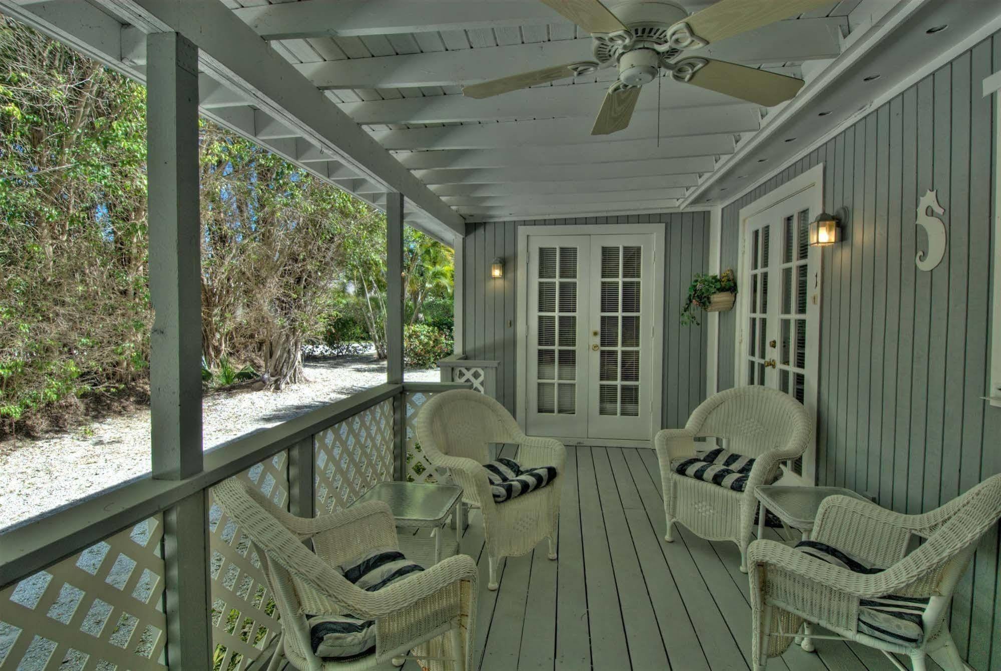 Seahorse Cottages - Adults Only Санибел Экстерьер фото